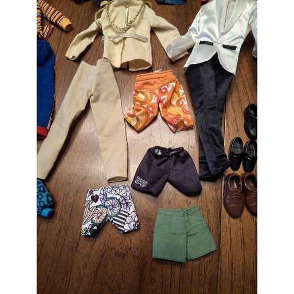 Ken Doll Clothes Mixed Lot 15 Pc plus 5 Pair of Shoes Barbie - Picture 4 of 8